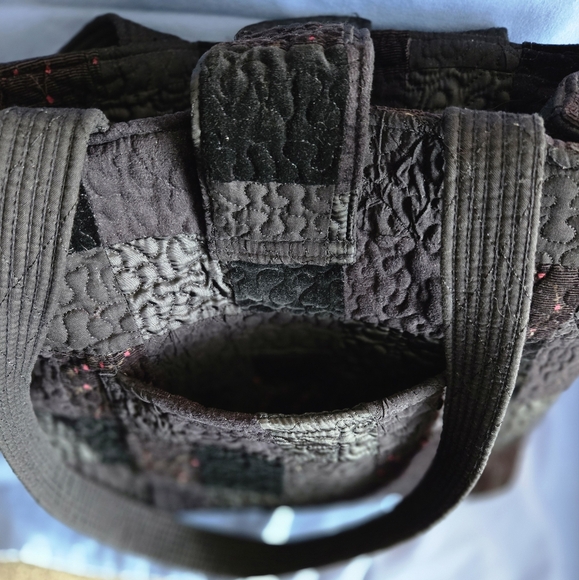 Donna Sharp Fabric Patchwork Handbag with Shoulder Straps - Picture 9 of 9